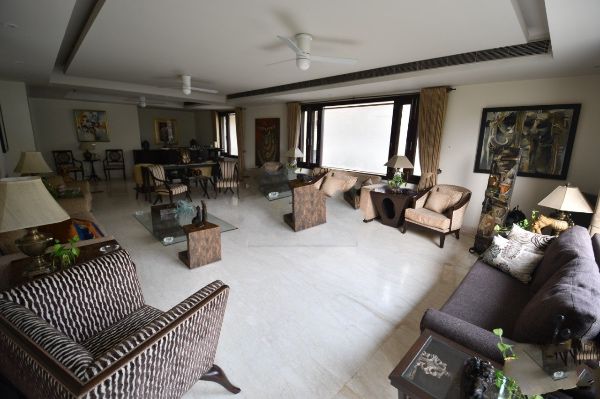 Residential house/ flat  for Sale -  Maharani Bagh.