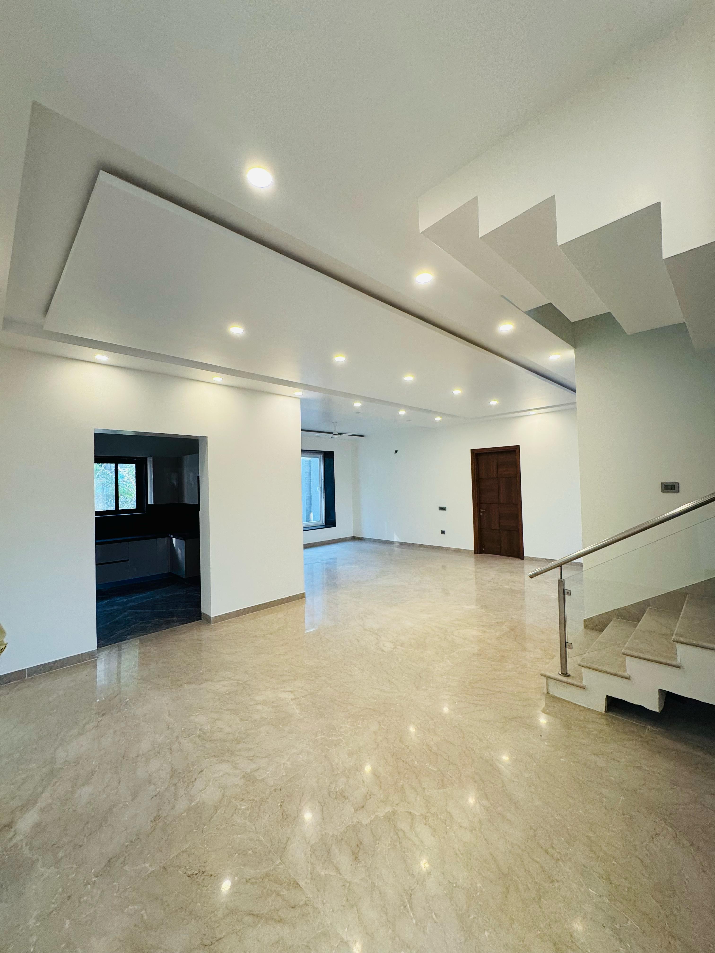 independent house / villa - vasant kunj south delhi