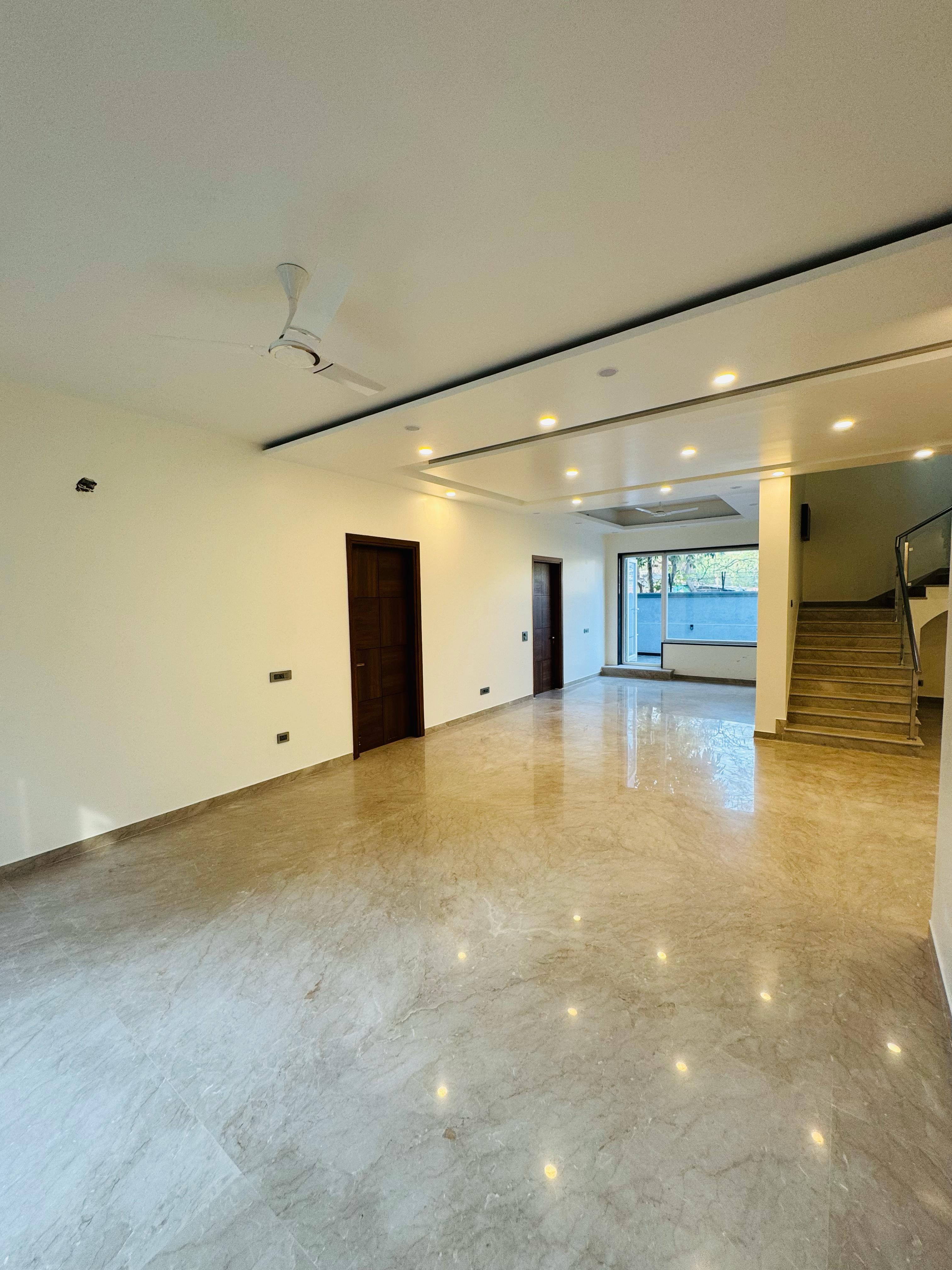 independent house / villa - vasant kunj south delhi