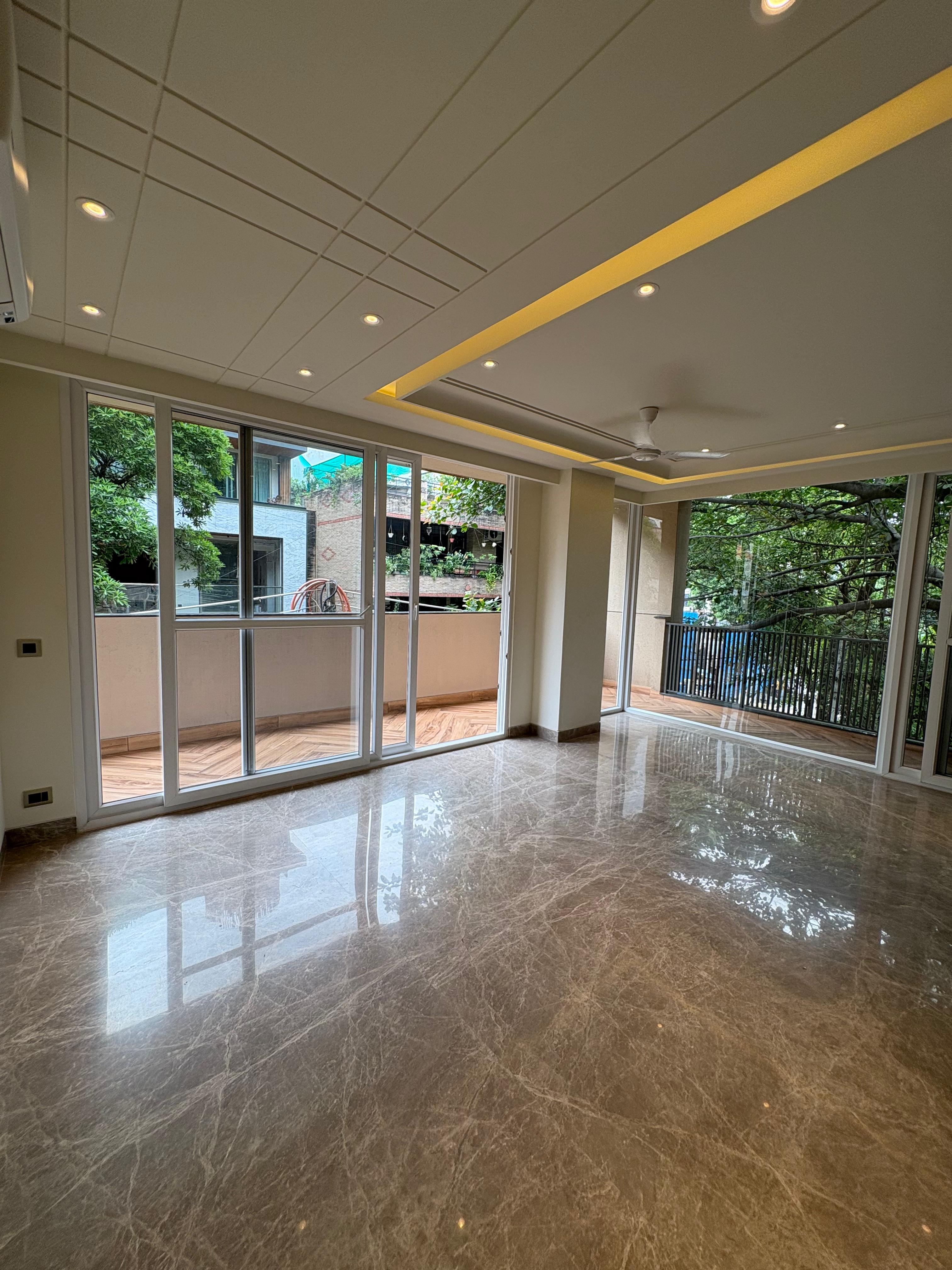 Independent/Builder Floor for Sale-  Getanjali enclave ,New delhi