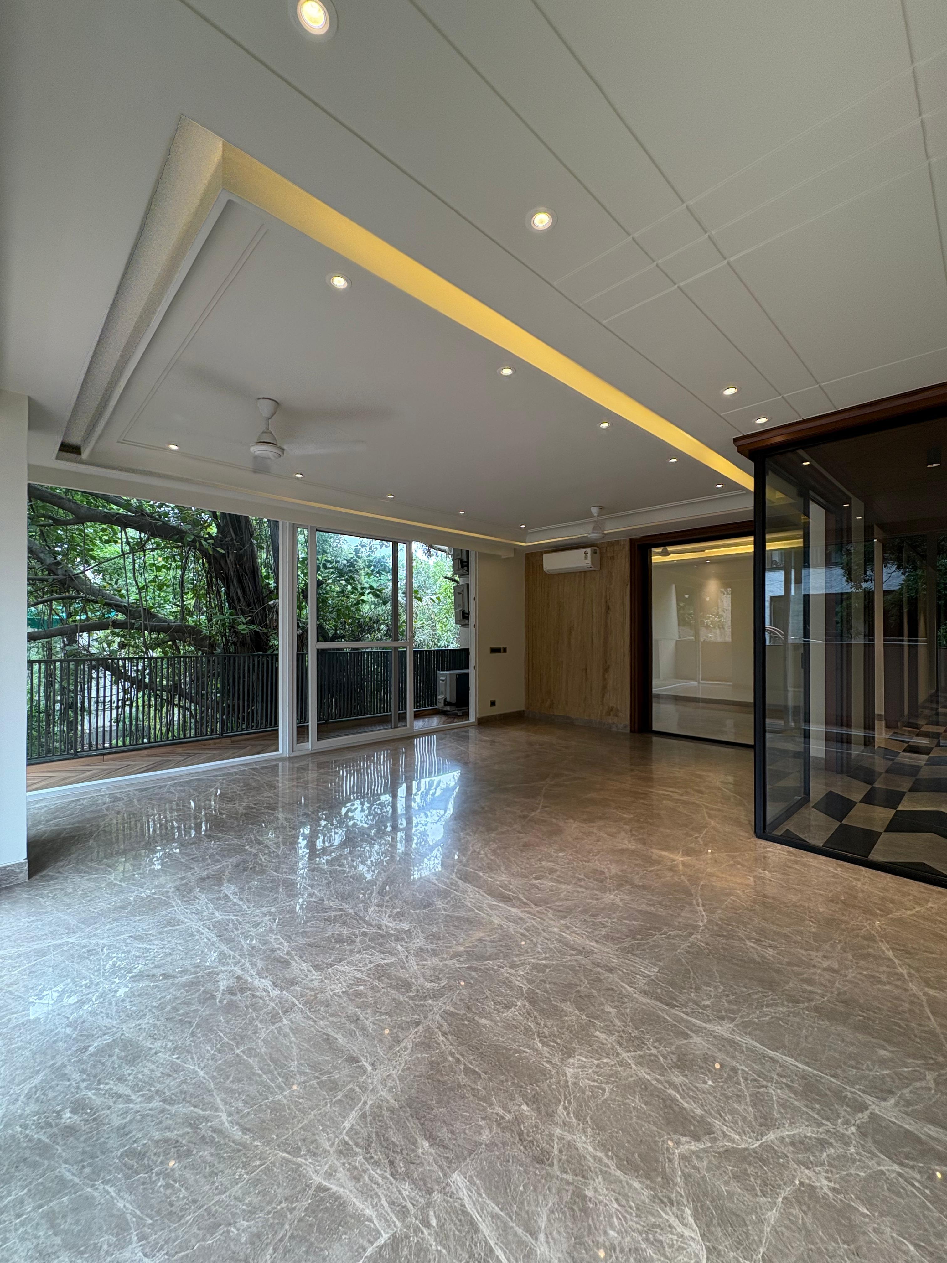 Independent/Builder Floor for Sale-  Getanjali enclave ,New delhi