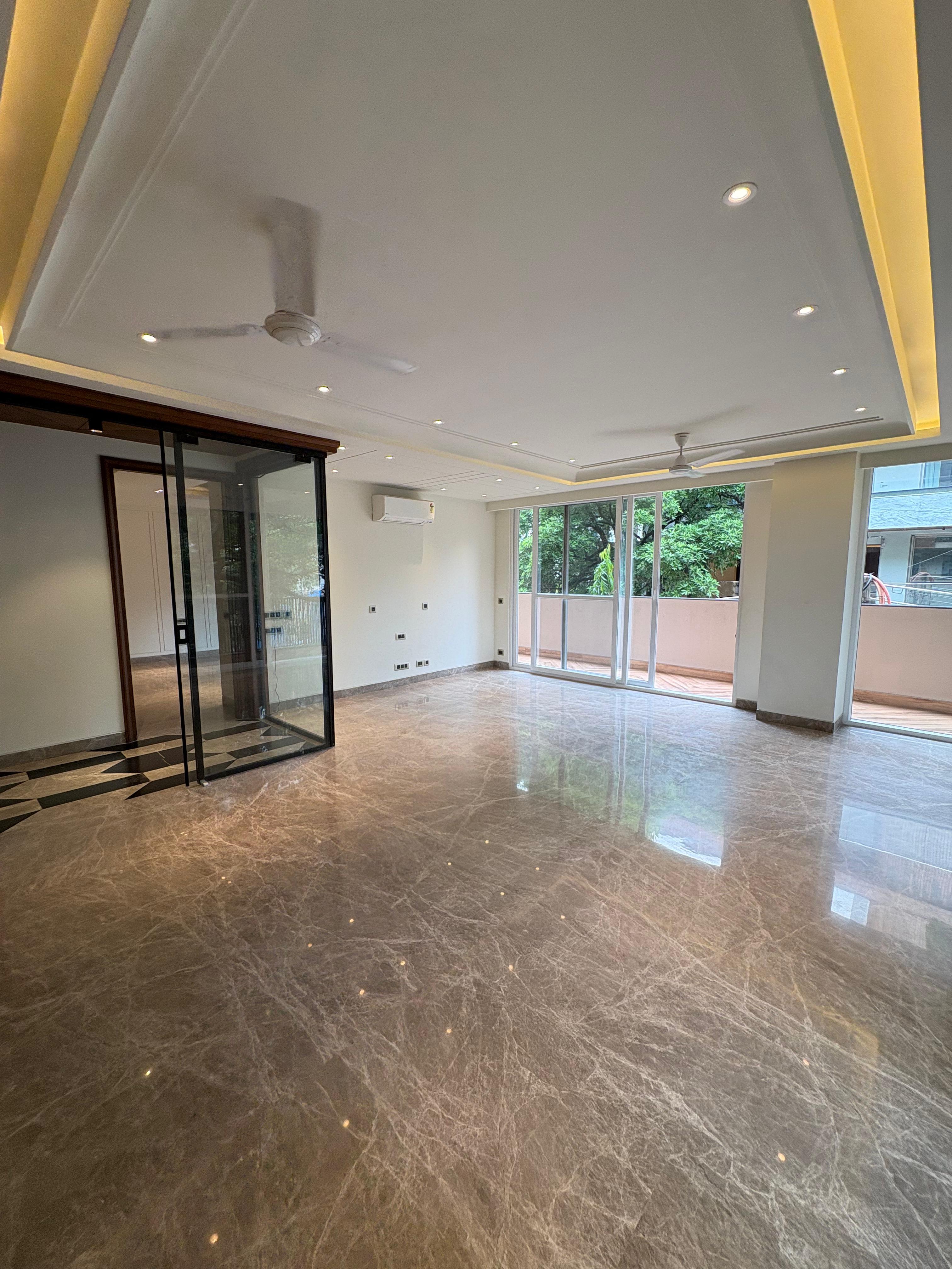 Independent/Builder Floor for Sale-  Getanjali enclave ,New delhi