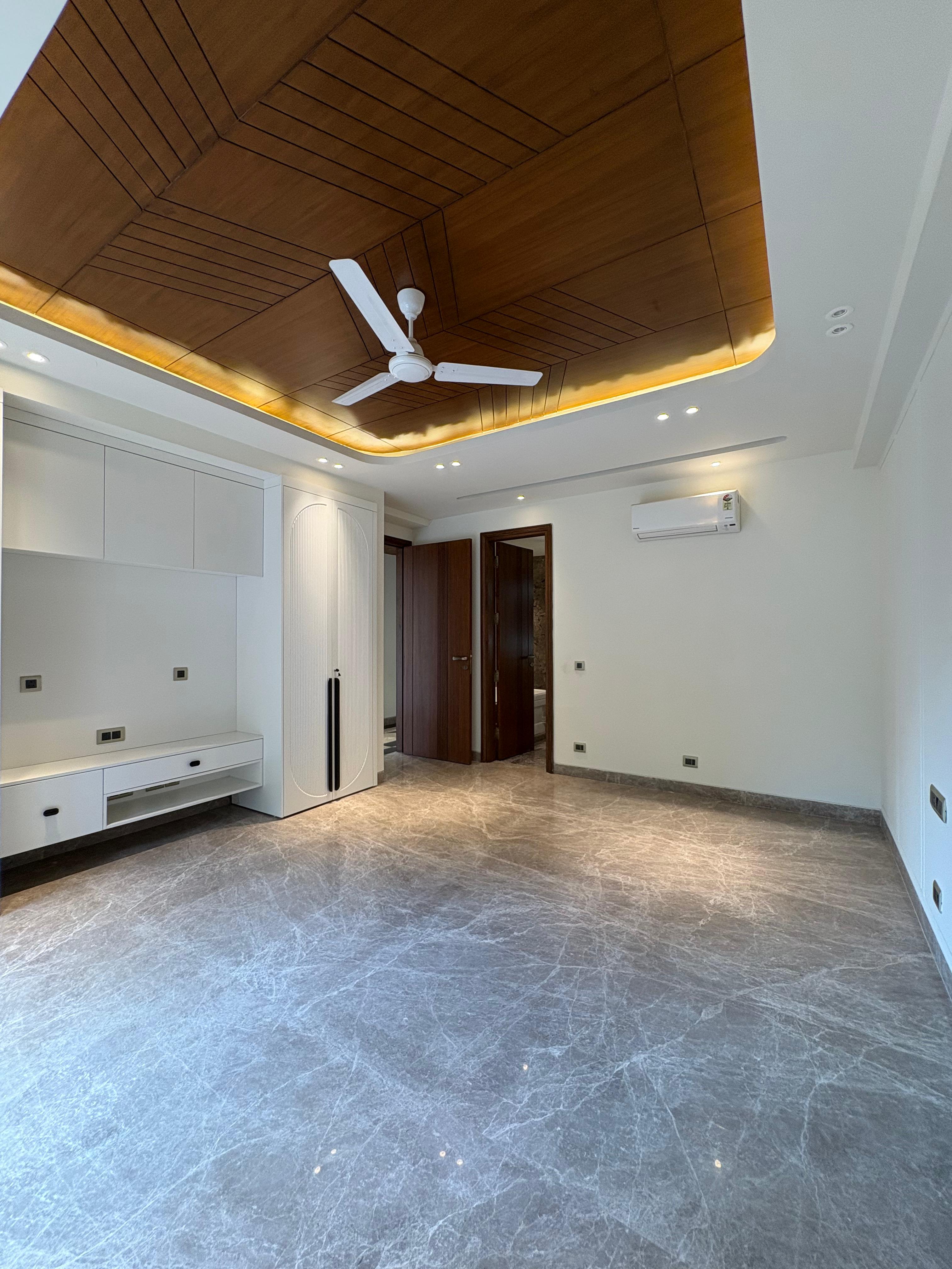 Independent/Builder Floor for Sale-  Getanjali enclave ,New delhi