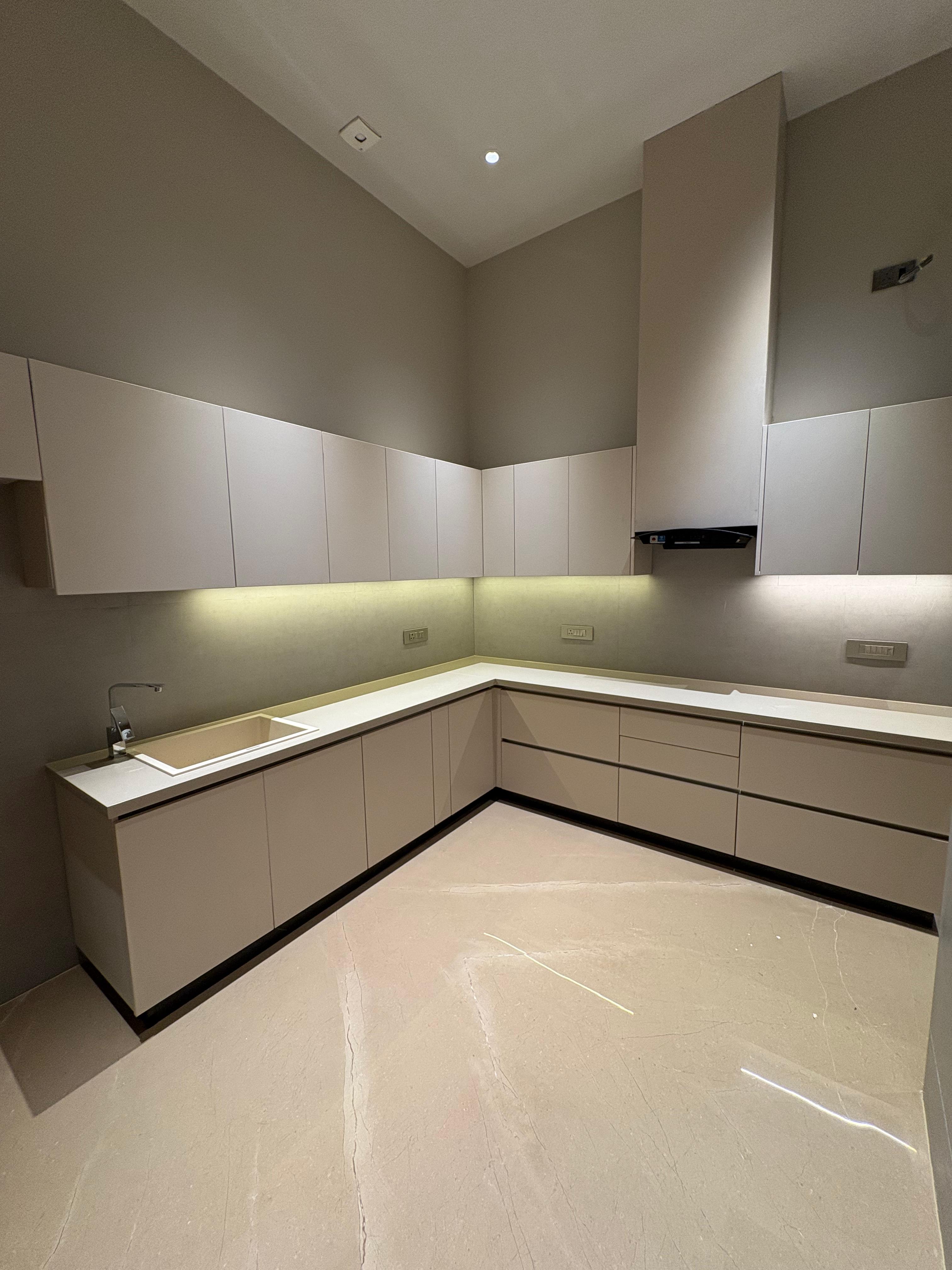Residential house/ flat  for Sale -basement / 1st floor - GREATER KAILASH -2