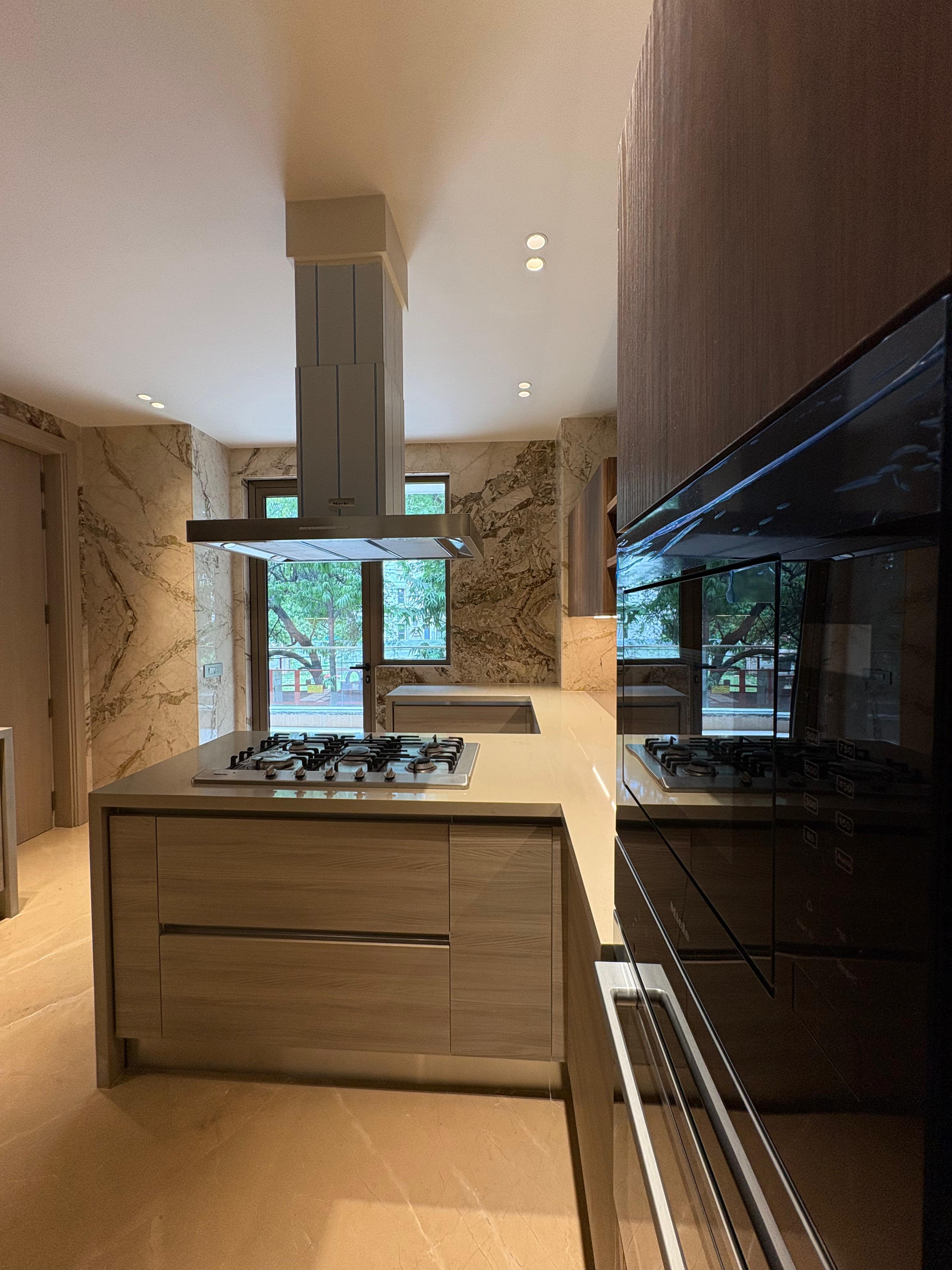 Residential house/ flat  for Sale -basement / 1st floor - GREATER KAILASH -2