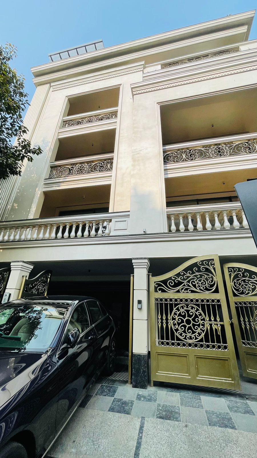 Residential flat /house for Sale - Defence Colony, South Delhi