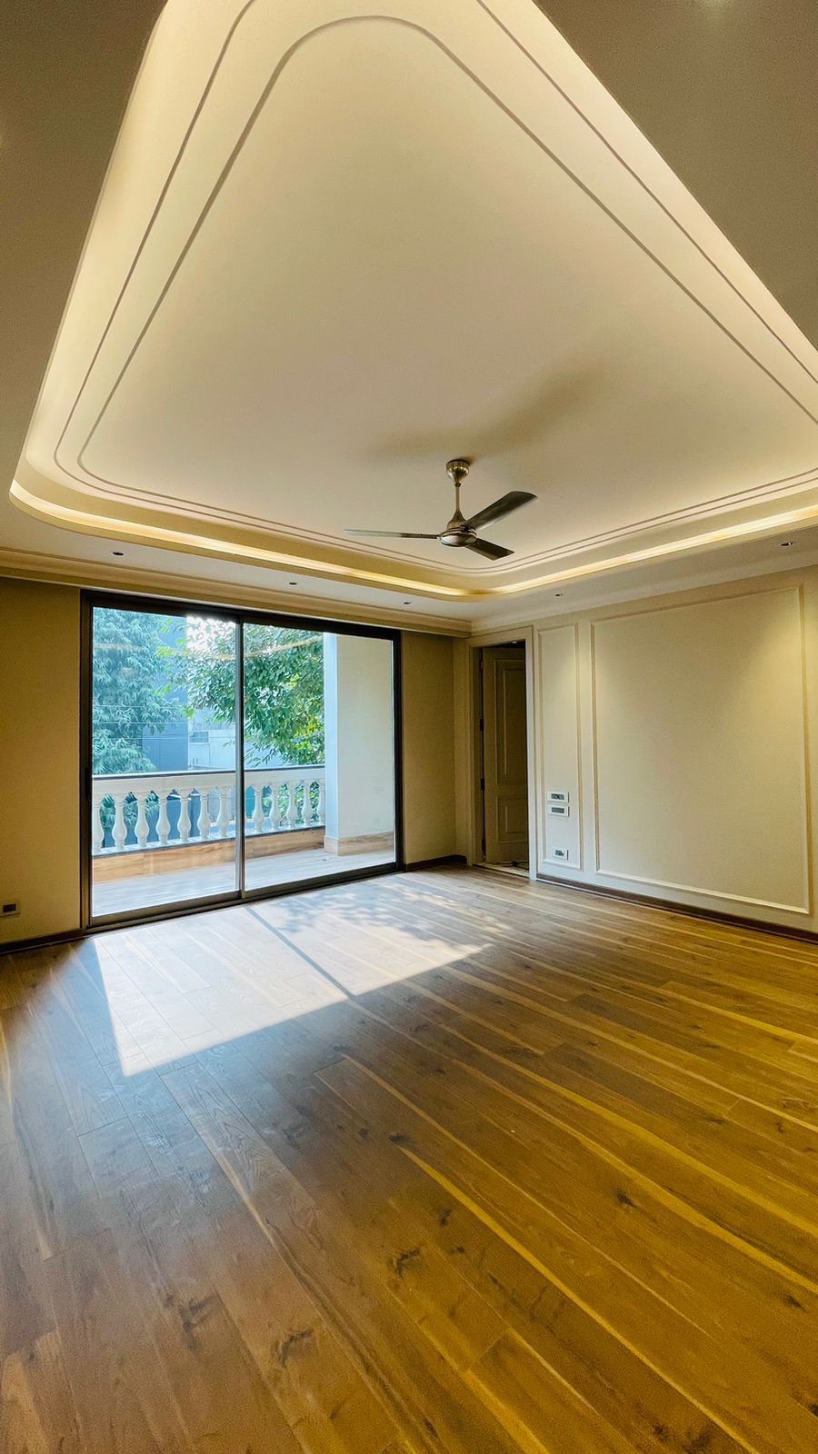 Residential flat /house for Sale - Defence Colony, South Delhi