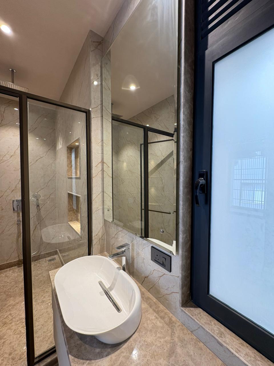 Luxury 4BHK Floor with Private Terrace Bar in GK-2 | 2100 Sq. Ft.