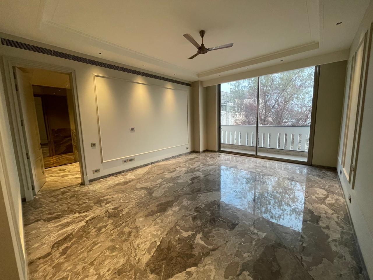 Anand Lok | 800 Sq. Yards | 3rd Floor with Private Terrace