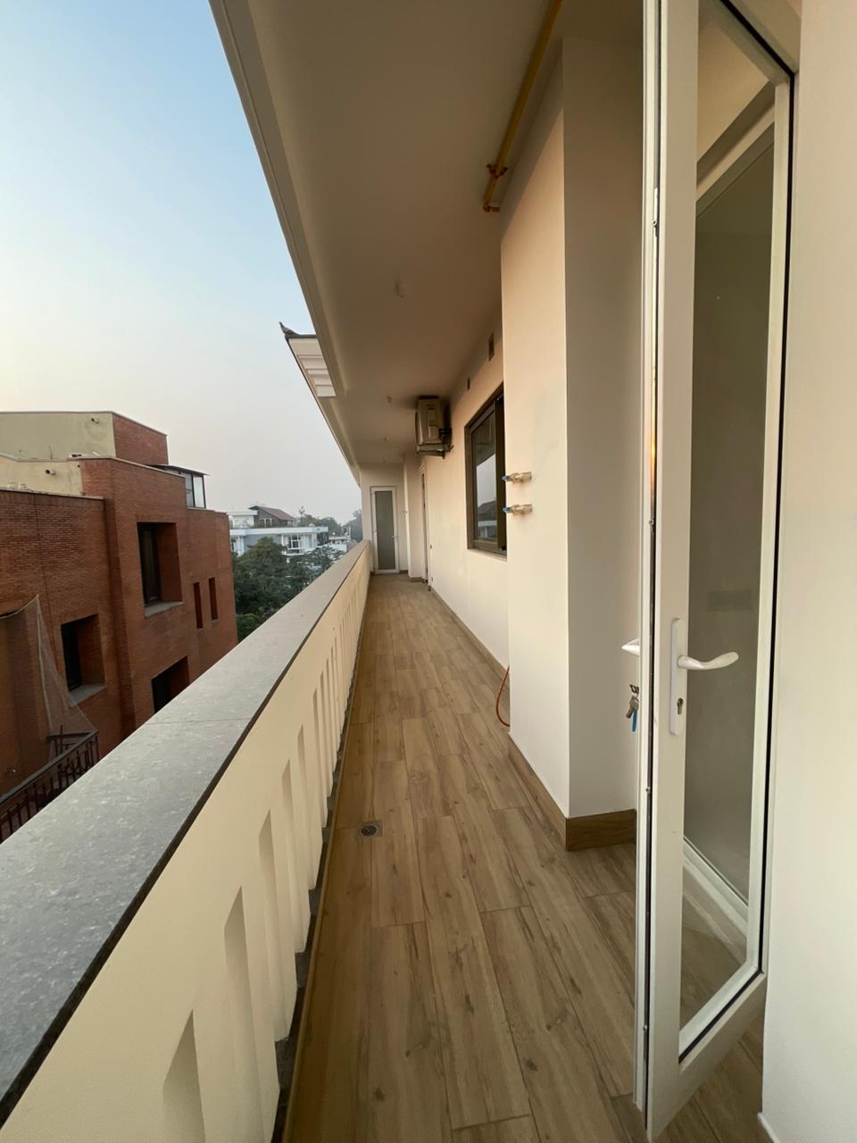 Anand Lok | 800 Sq. Yards | 3rd Floor with Private Terrace